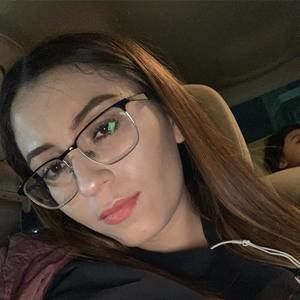 Meet your Posher, Kenia